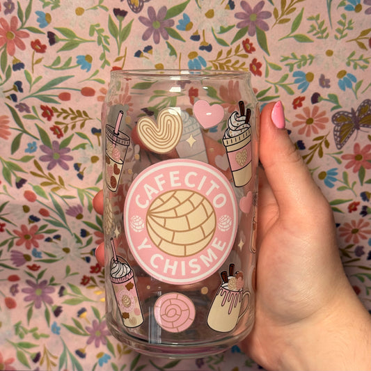 Cafecito Y Chisme Glass Cup